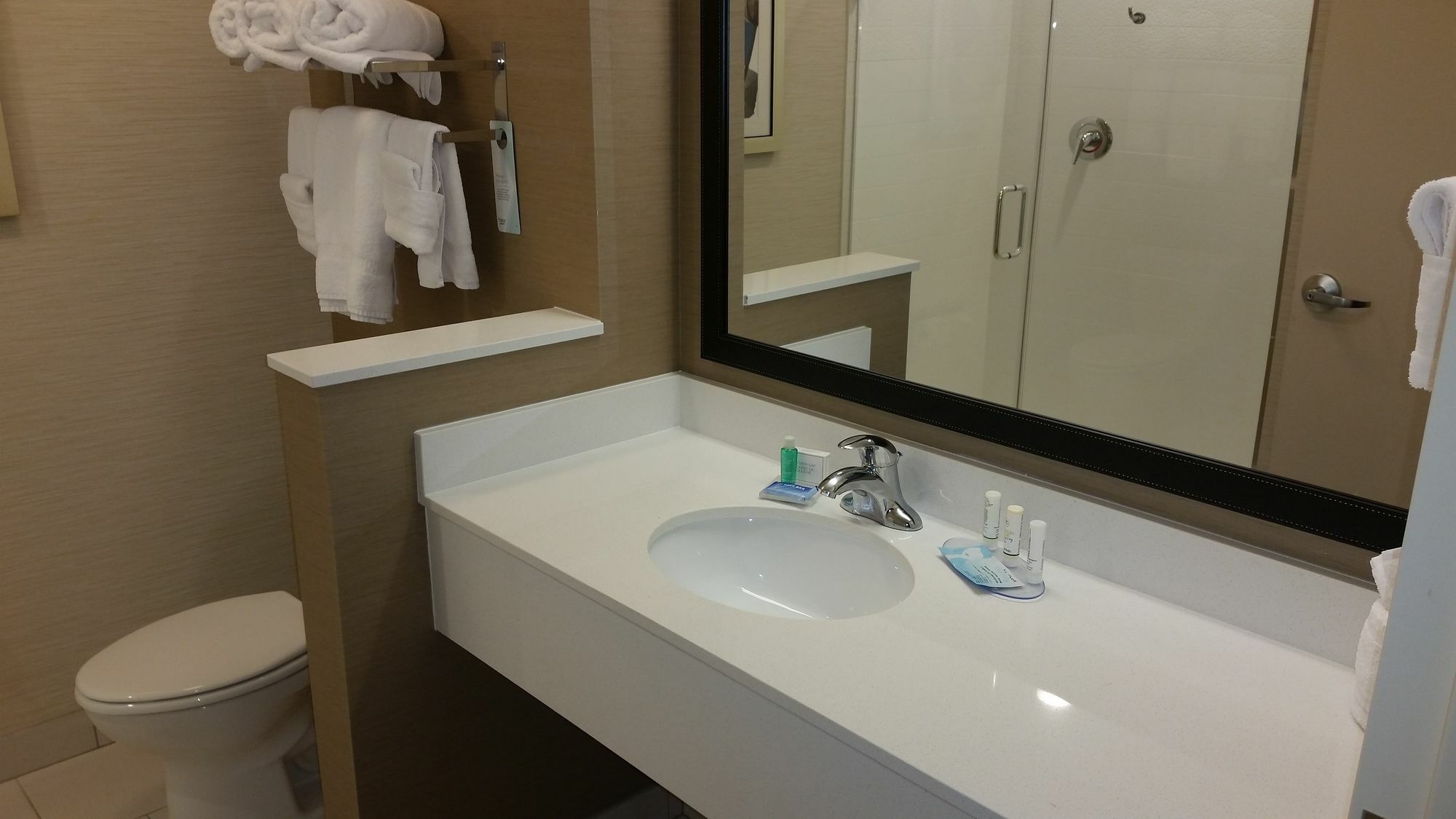 Fairfield Inn & Suites By Marriott Lincoln Southeast Bagian luar foto
